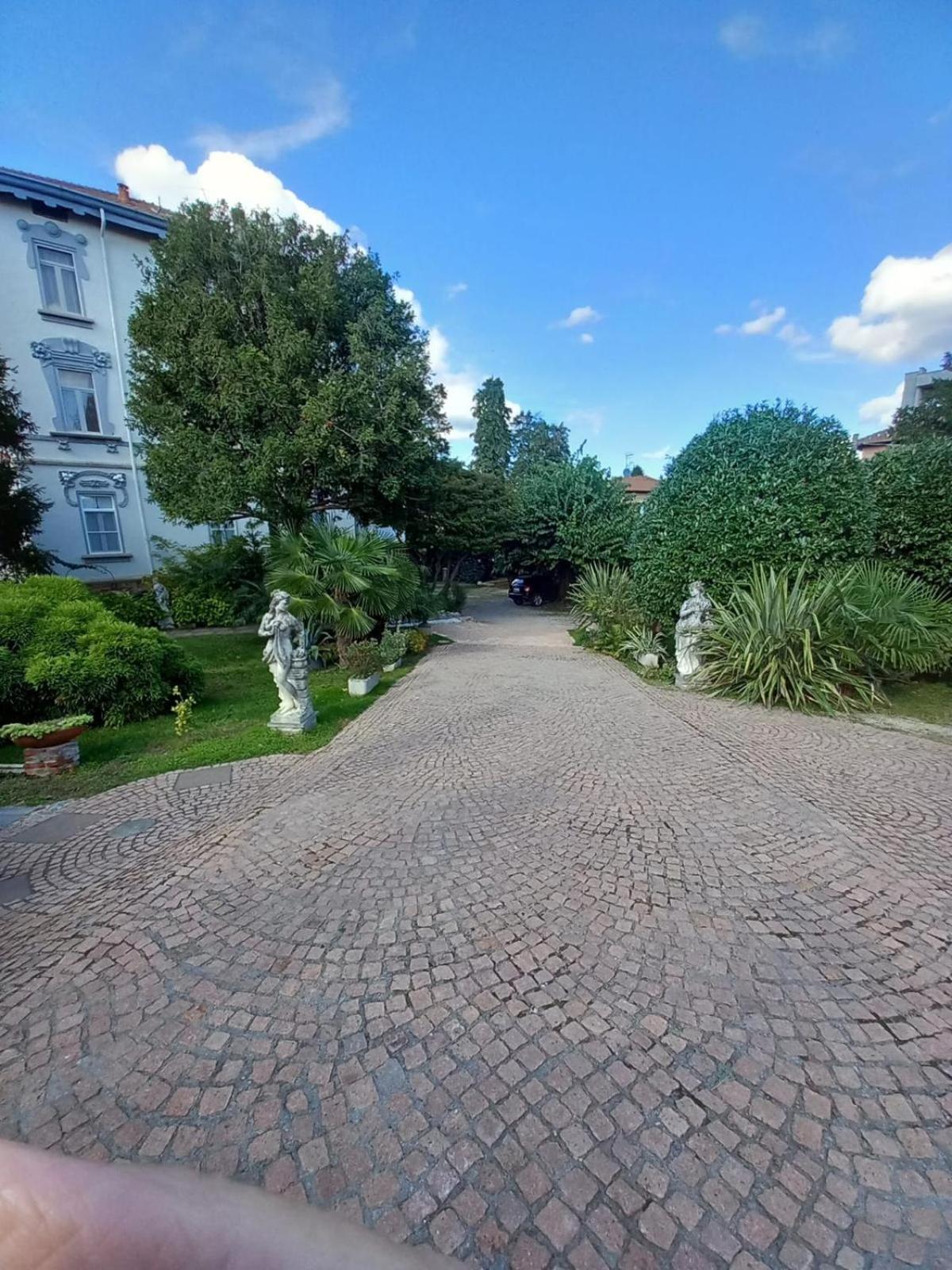 Villa Sapi Arcisate Bagian luar foto