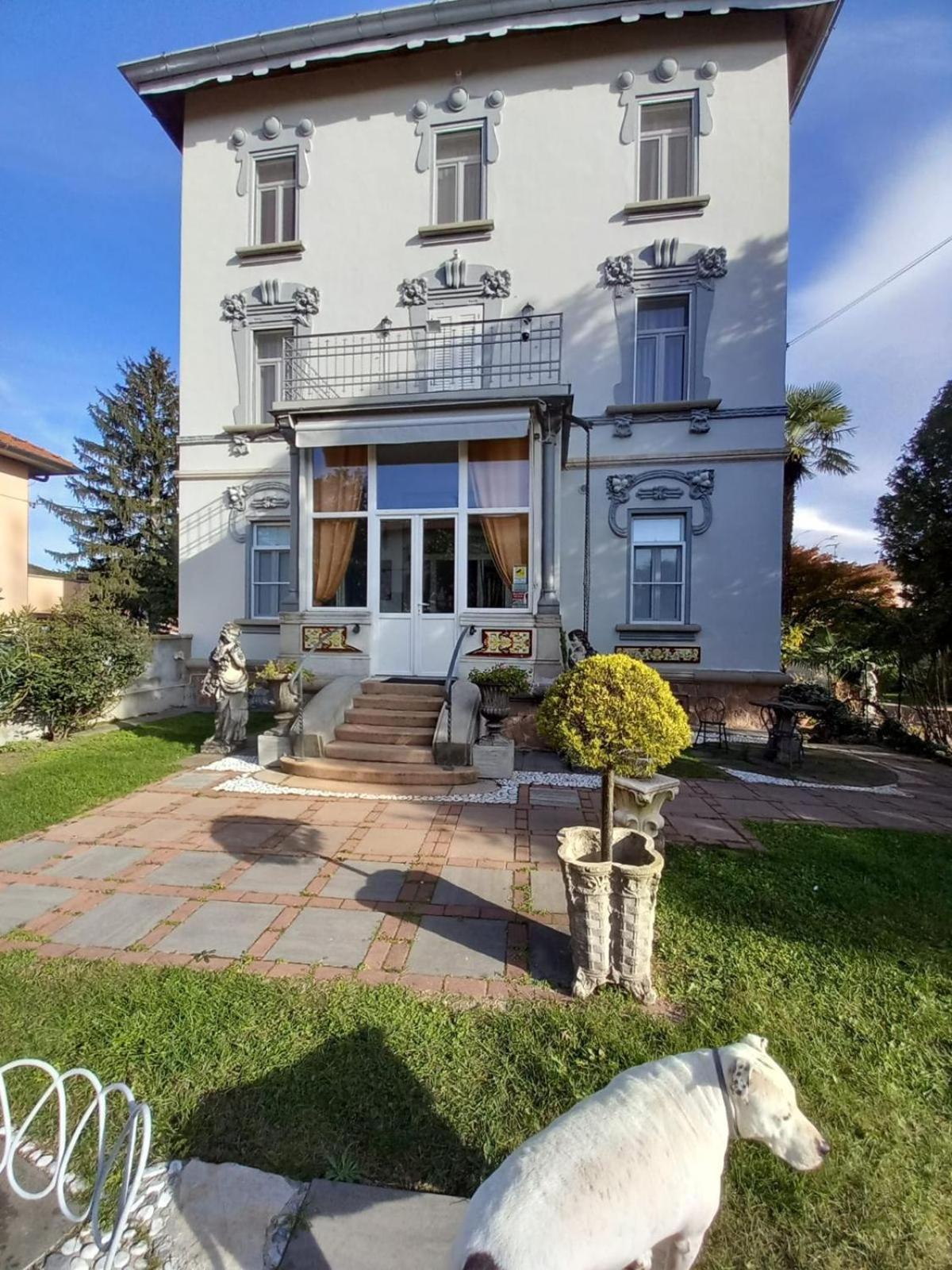 Villa Sapi Arcisate Bagian luar foto